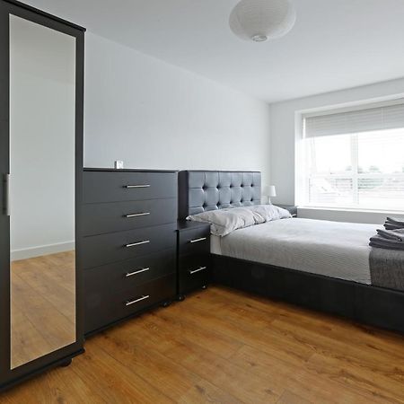 Radalco Apartments Hounslow Eksteriør billede