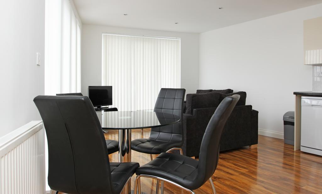 Radalco Apartments Hounslow Værelse billede