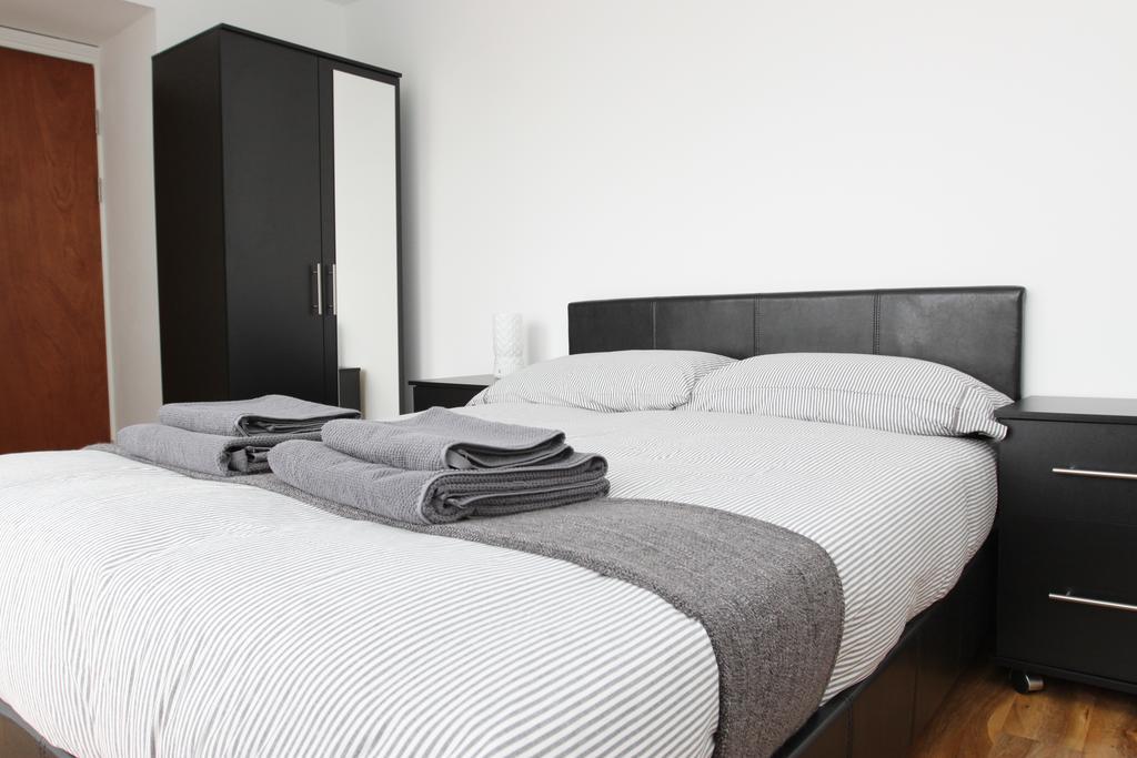 Radalco Apartments Hounslow Eksteriør billede