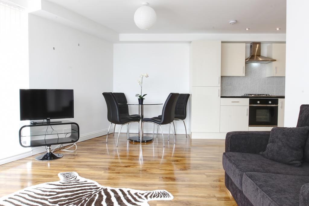 Radalco Apartments Hounslow Værelse billede