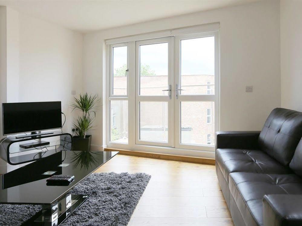 Radalco Apartments Hounslow Eksteriør billede