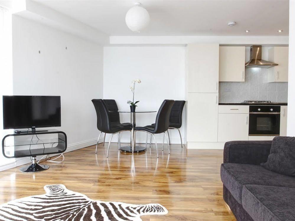 Radalco Apartments Hounslow Eksteriør billede