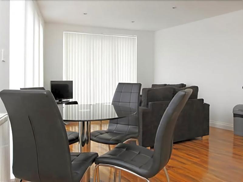 Radalco Apartments Hounslow Eksteriør billede